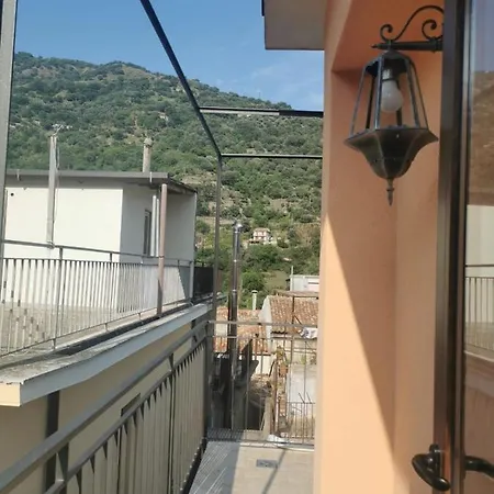 La Casa Di Nonna Giovanna Fiumedinisi